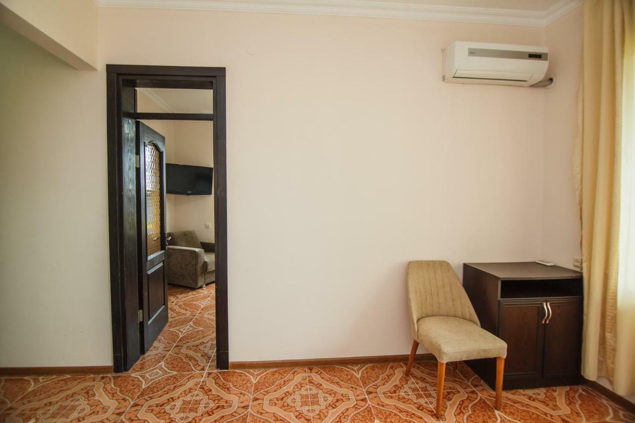 Guest House Nia Gonio Zewnętrze zdjęcie