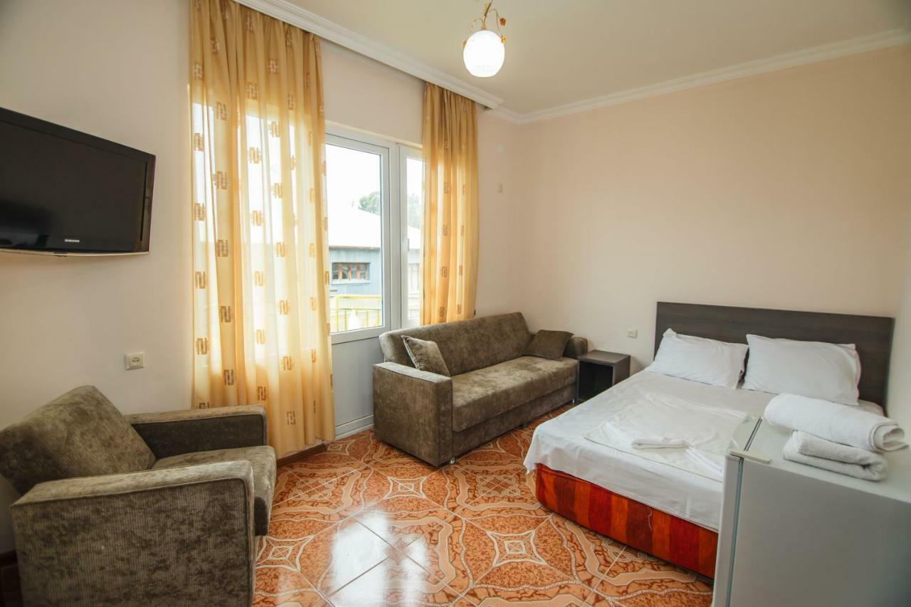 Guest House Nia Gonio Zewnętrze zdjęcie